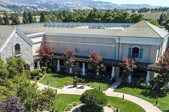 Lightpost Winery wedding venue