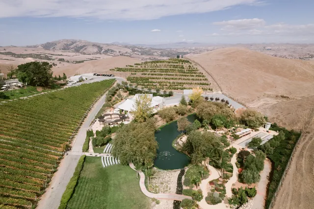 Nella Terra Cellars