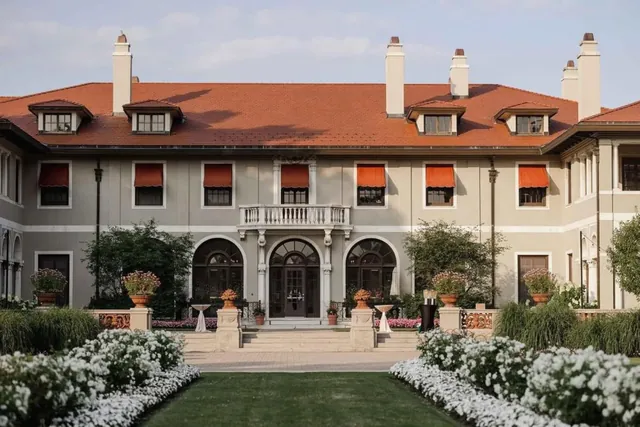 Armour House at Lake Forest Academy