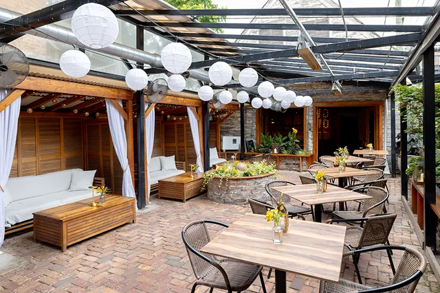 Volo Restaurant Wine Bar