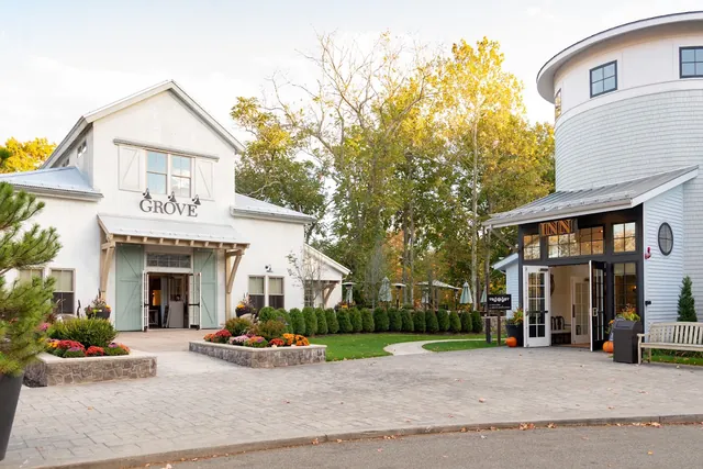 Grove at Briar Inn