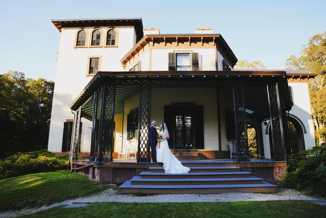 Locust Grove Estate wedding venue
